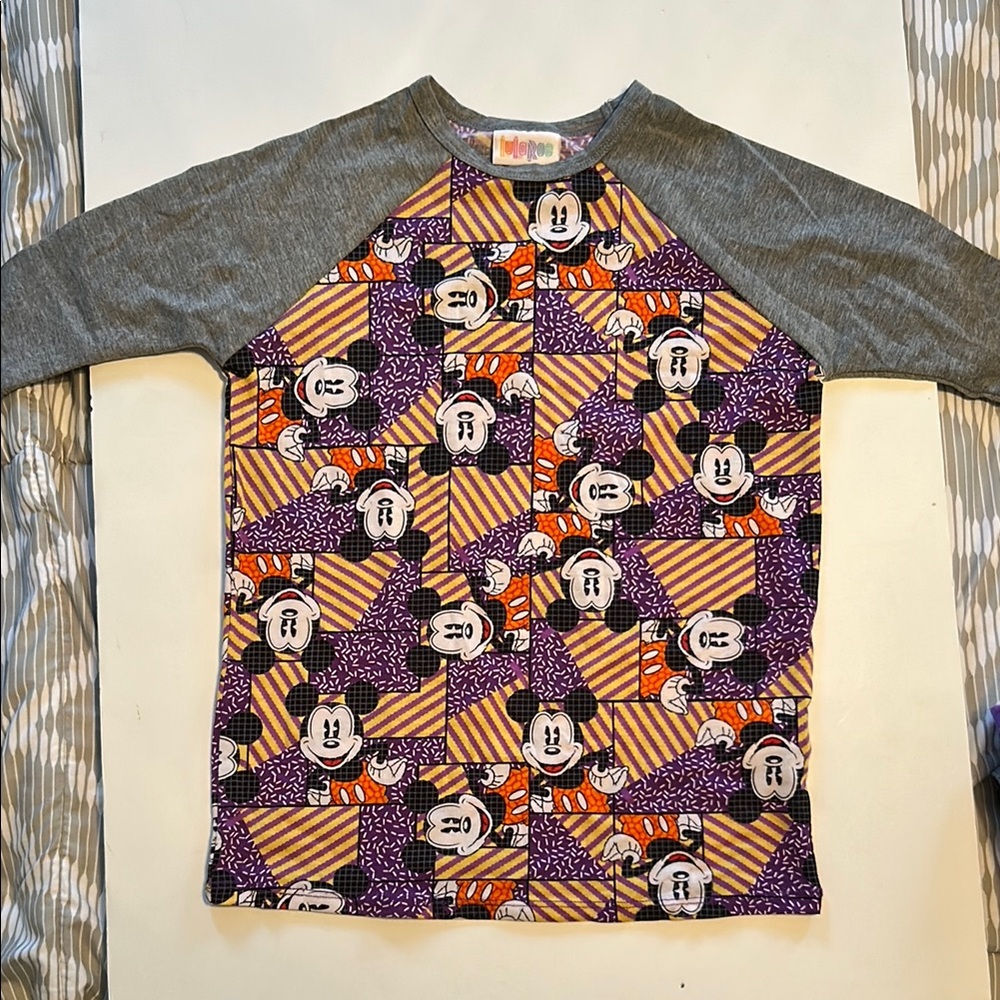 Mickey Mouse Raglan Shirt with Gray Sleeves